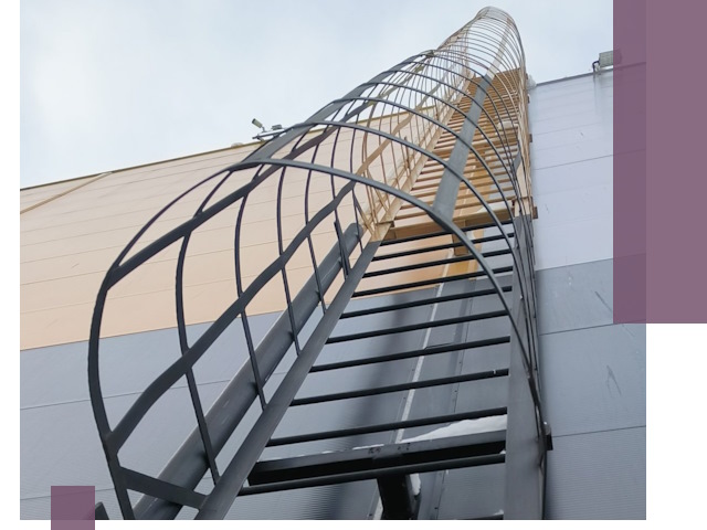 Изготовление и монтаж пожарных лестниц в Москве профессионально