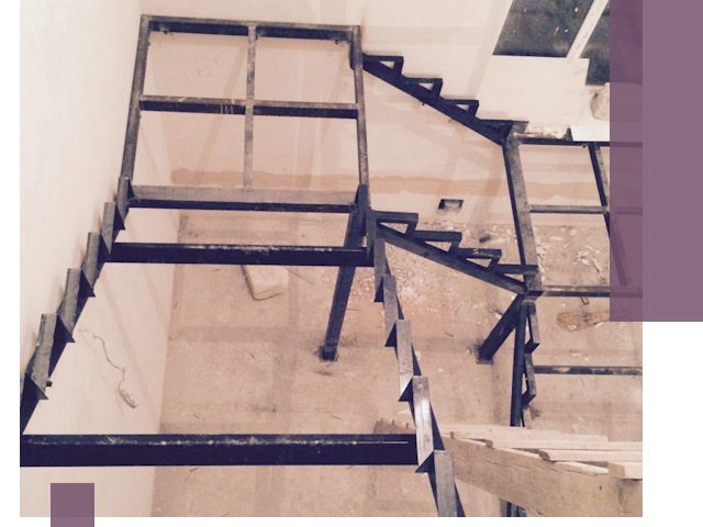 Монтаж лестниц на металлокаркасе в Москве быстро и качественно