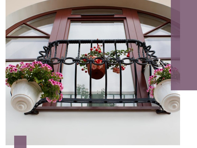 Изготовление и монтаж французских балконов в Москве