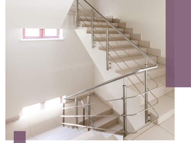 Установка и замена перил в подъезде в Москве