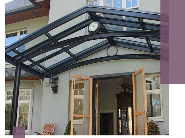 Изготовление и монтаж навесов и козырьков в Москве