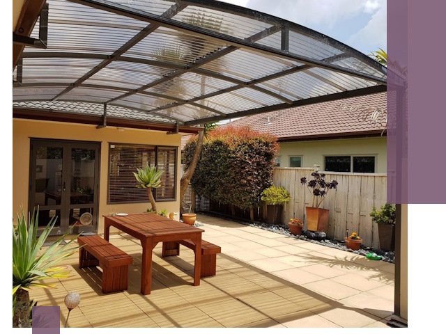 Навесы во двор под ключ в Москве — изготовление и монтаж