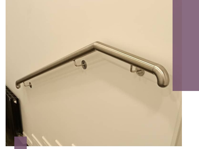 Изготовление пристенных поручней в Москве под ключ за сроки