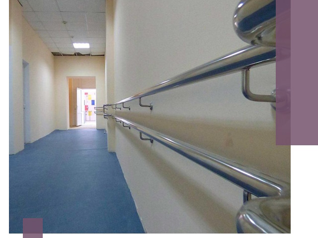 Поручни для инвалидов в Москве: изготовление и монтаж