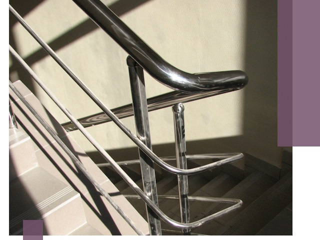 Поручни из нержавеющей стали под ключ в Москве